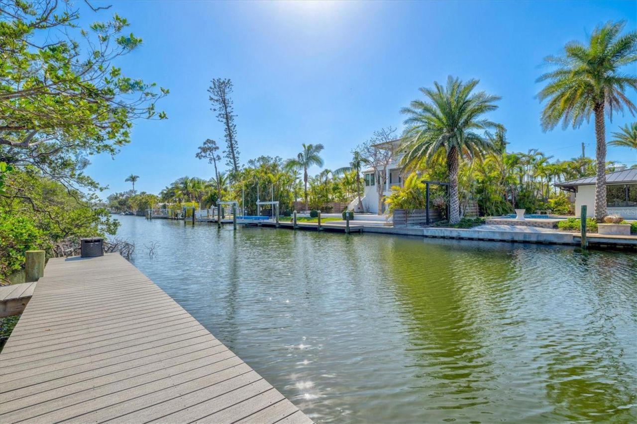 234 85th Street, Holmes Beach, FL 34217 Photo