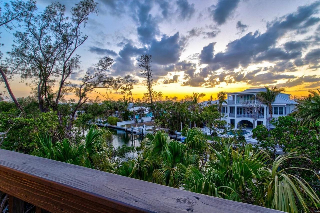 234 85th Street, Holmes Beach, FL 34217 Photo