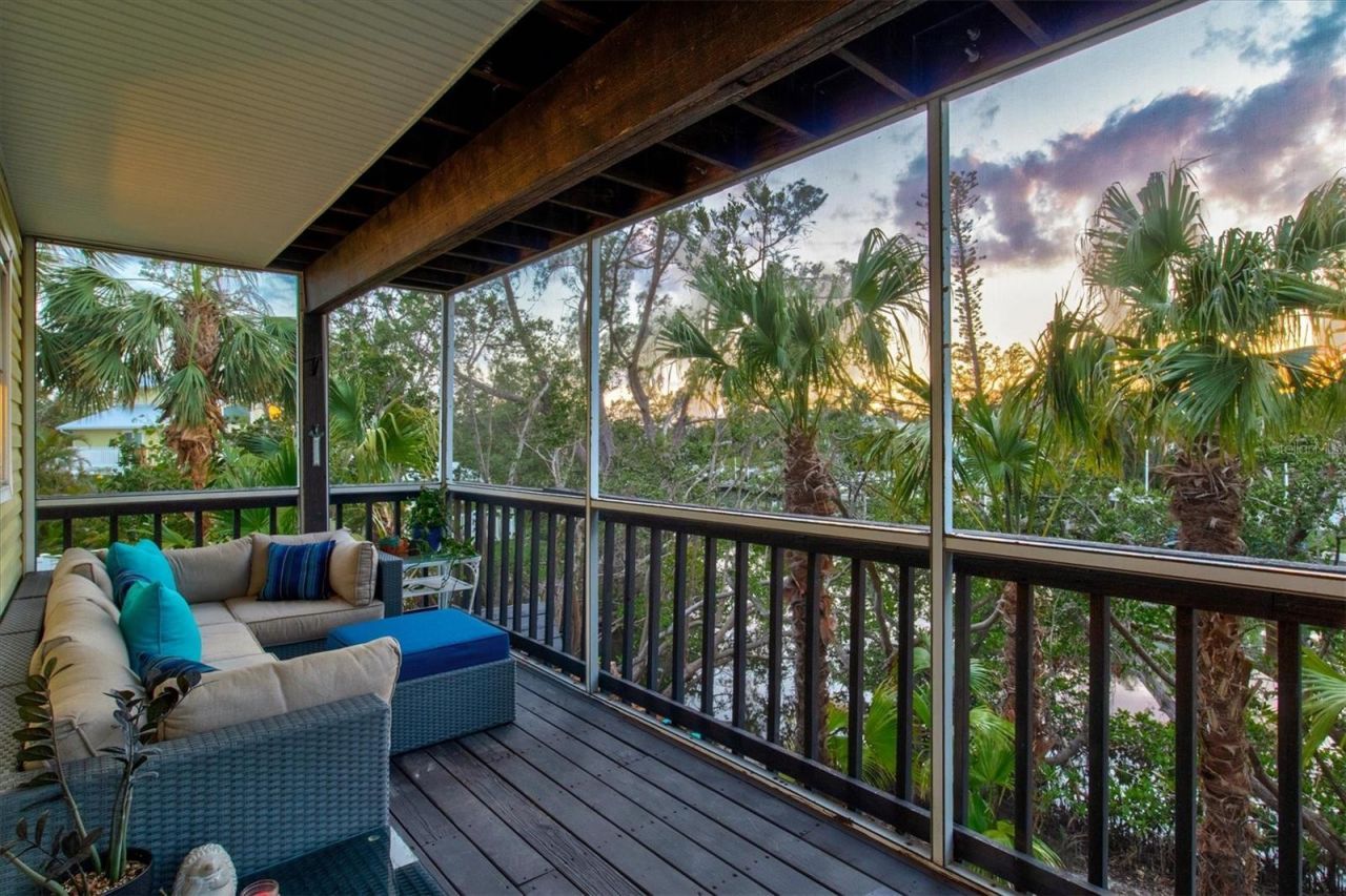 234 85th Street, Holmes Beach, FL 34217 Photo