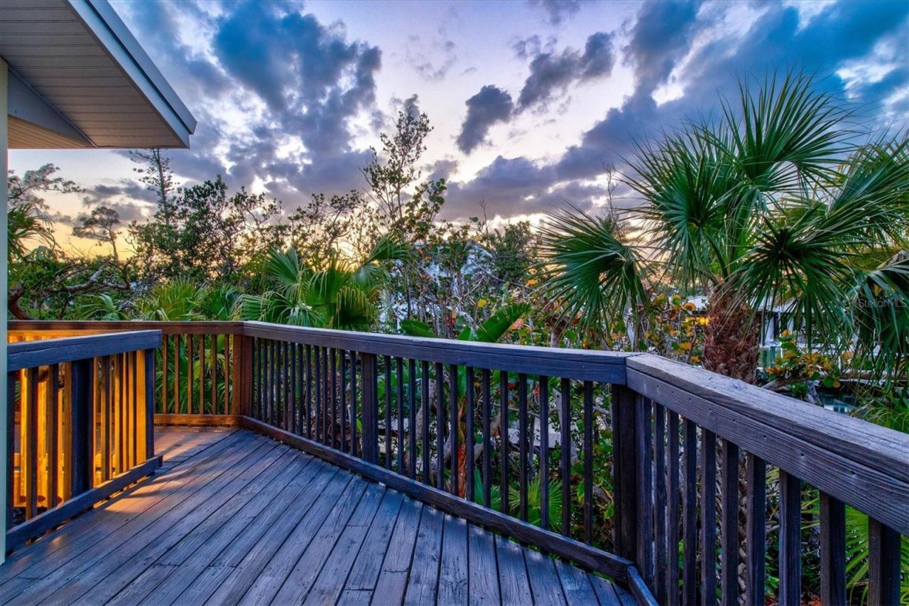 234 85th Street, Holmes Beach, FL 34217 Photo