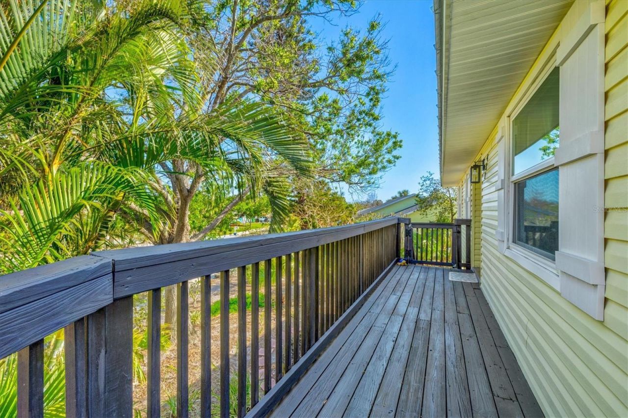 234 85th Street, Holmes Beach, FL 34217 Photo