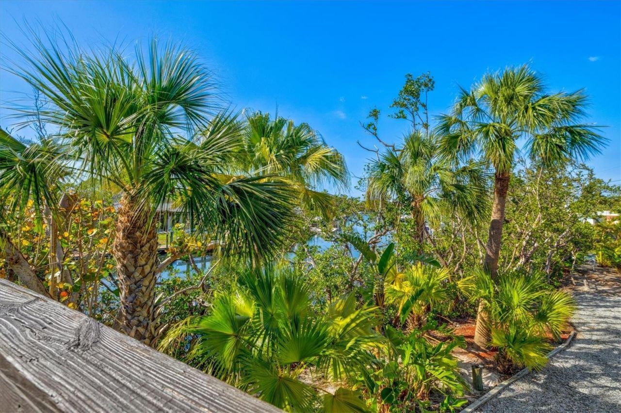 234 85th Street, Holmes Beach, FL 34217 Photo