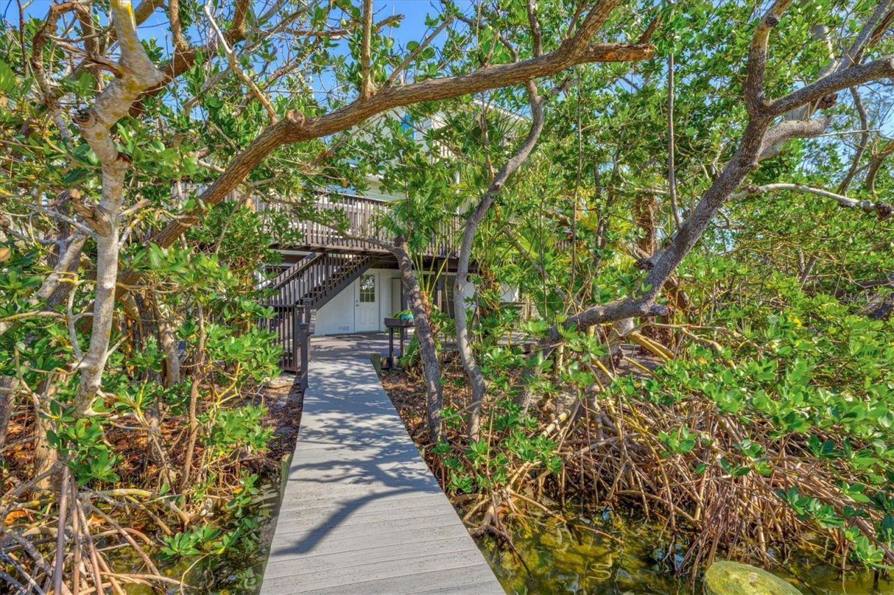 234 85th Street, Holmes Beach, FL 34217 Photo