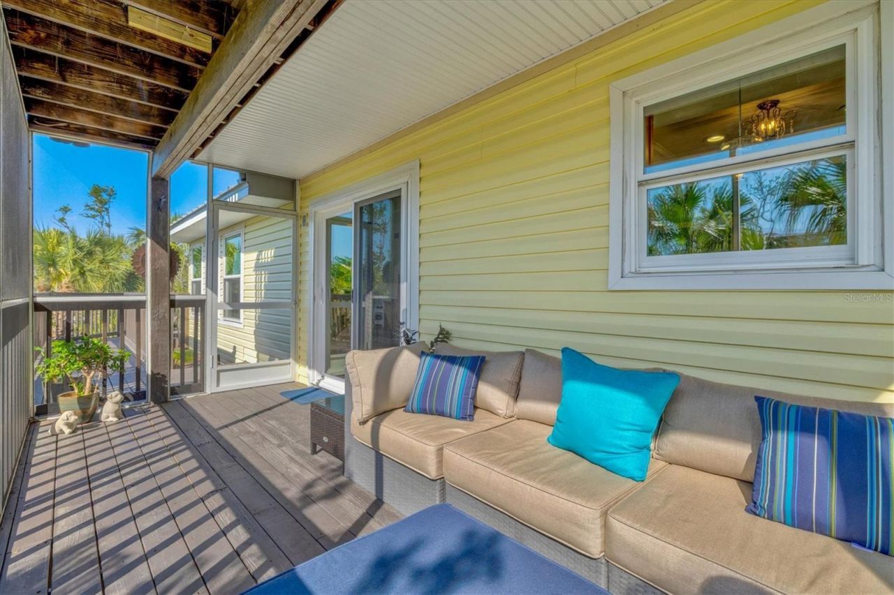 234 85th Street, Holmes Beach, FL 34217 Photo