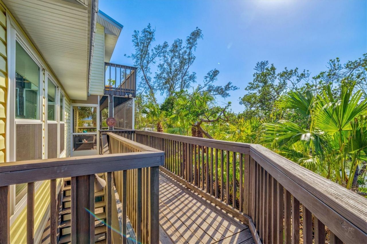 234 85th Street, Holmes Beach, FL 34217 Photo