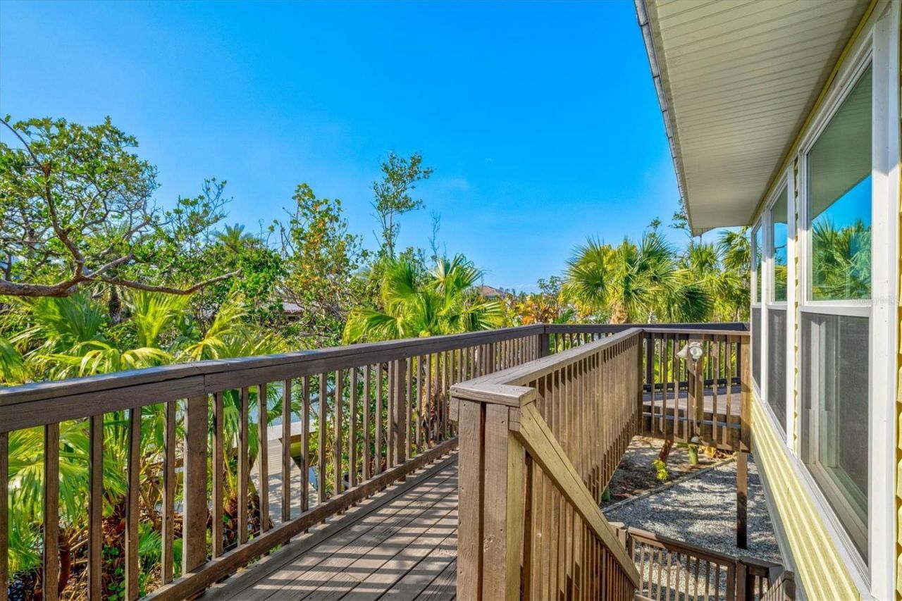 234 85th Street, Holmes Beach, FL 34217 Photo