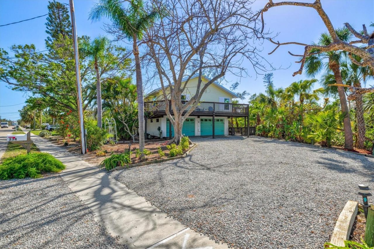 234 85th Street, Holmes Beach, FL 34217 Photo