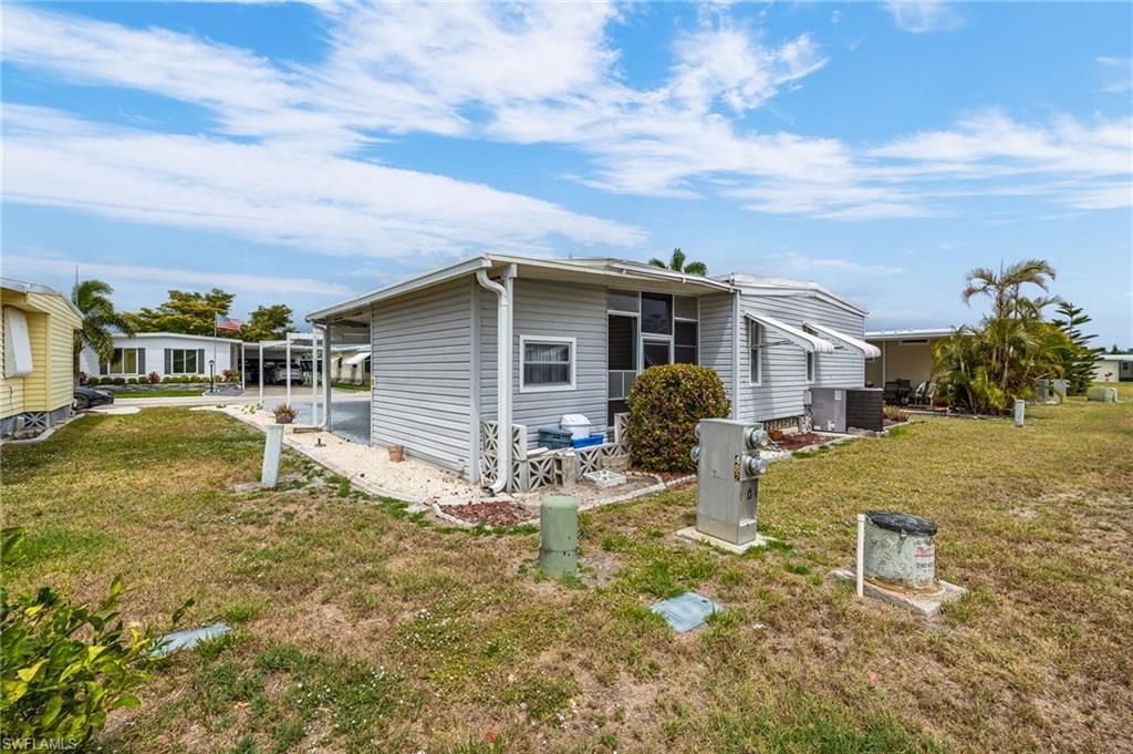 485 Jacklin Ln, North Fort Myers, FL 33903 Photo