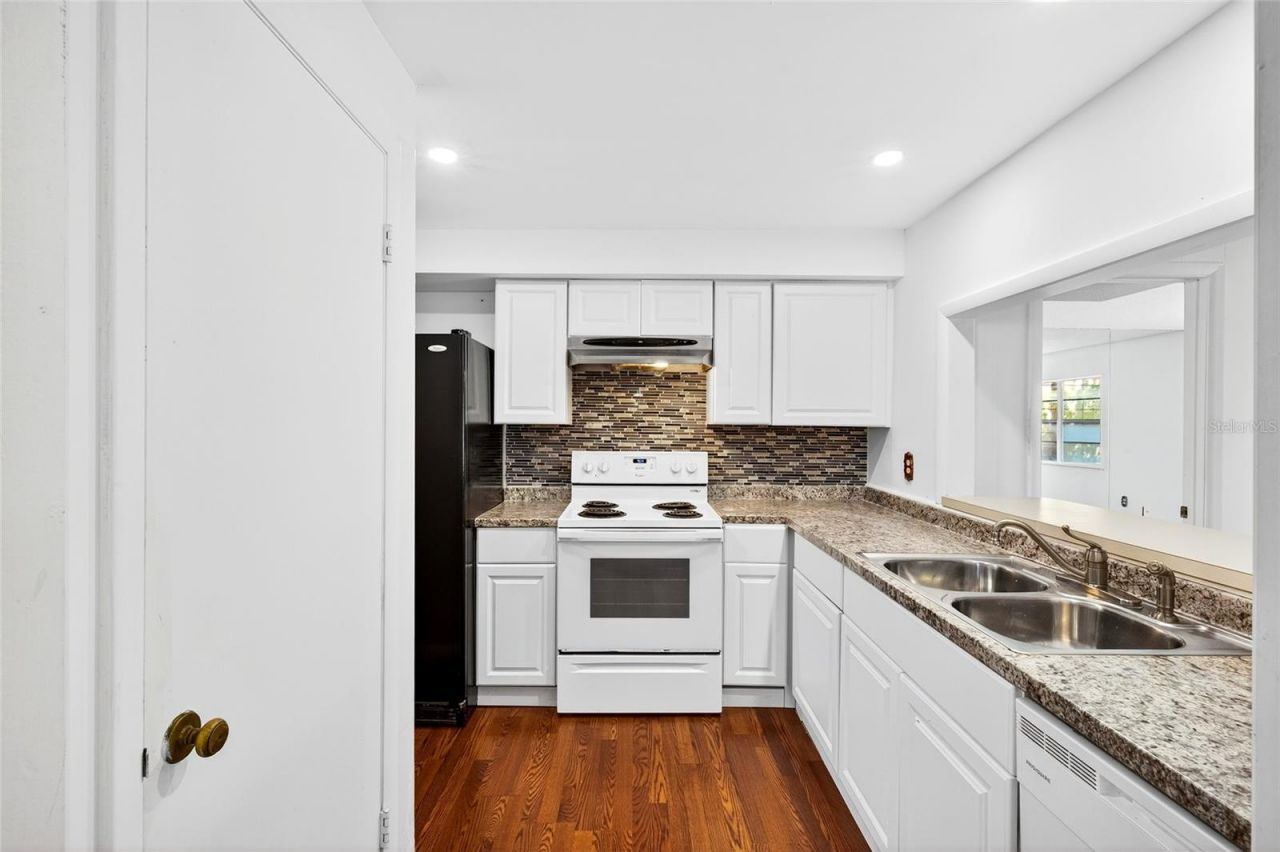 2837 NE 3rd Street, Unit 103, Ocala, FL 34470 Photo