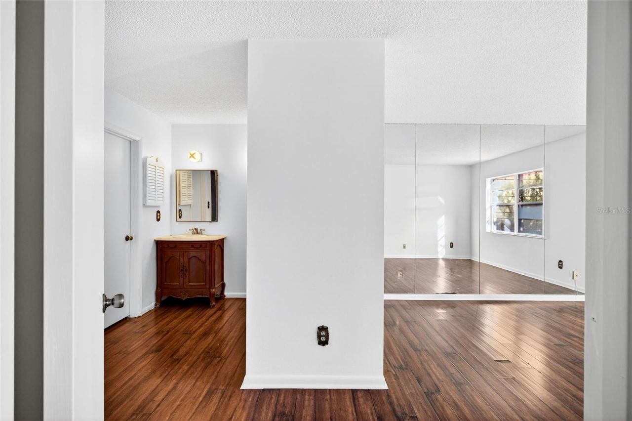 2837 NE 3rd Street, Unit 103, Ocala, FL 34470 Photo