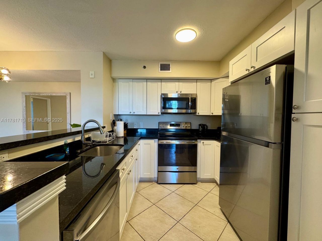 19501 E Country Club Dr, Unit 9503, Aventura, FL 33180 Photo