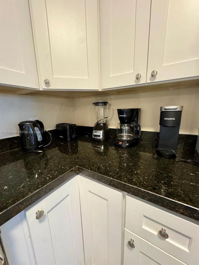 19501 E Country Club Dr, Unit 9503, Aventura, FL 33180 Photo