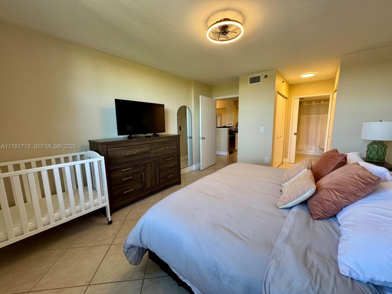 19501 E Country Club Dr, Unit 9503, Aventura, FL 33180 Photo