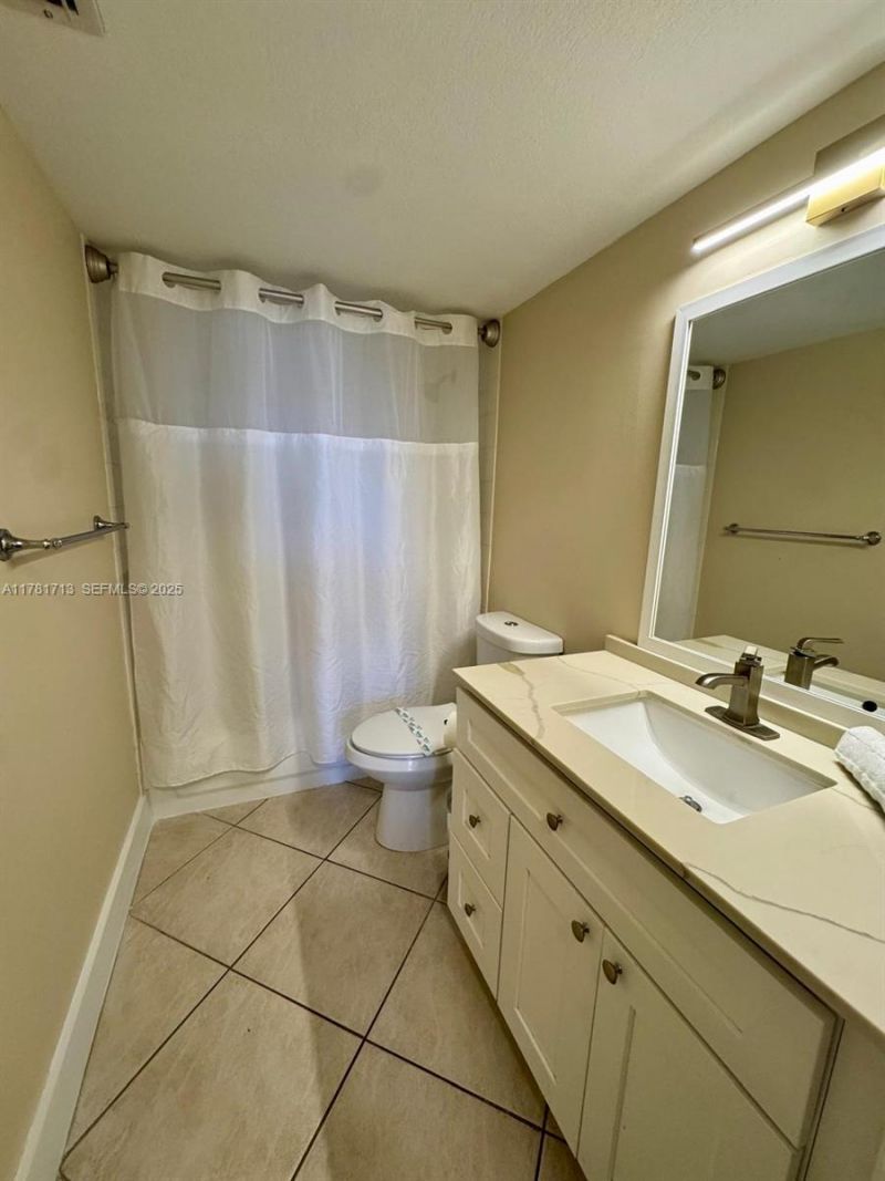 19501 E Country Club Dr, Unit 9503, Aventura, FL 33180 Photo