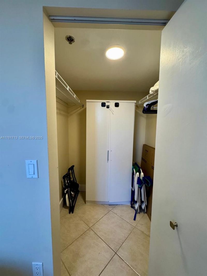 19501 E Country Club Dr, Unit 9503, Aventura, FL 33180 Photo