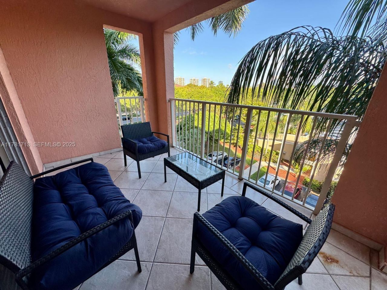 19501 E Country Club Dr, Unit 9503, Aventura, FL 33180 Photo