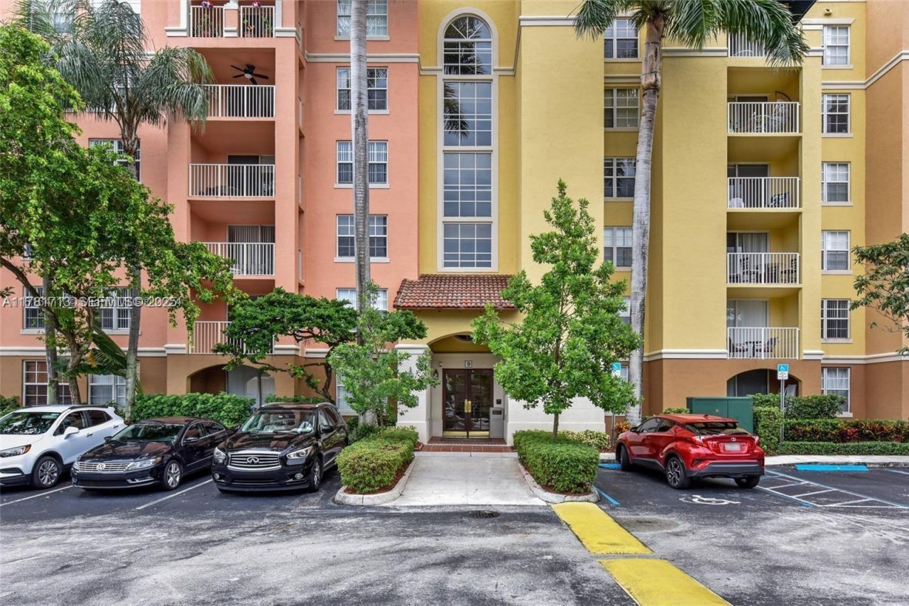19501 E Country Club Dr, Unit 9503, Aventura, FL 33180 Photo