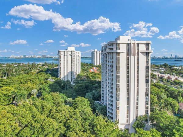 2000 Towerside Ter, Unit 307, Miami, FL 33138