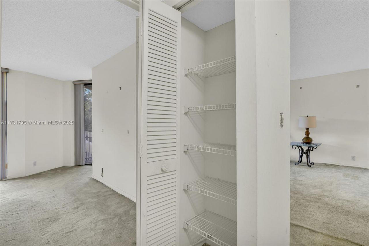 2000 Towerside Ter, Unit 307, Miami, FL 33138 Photo