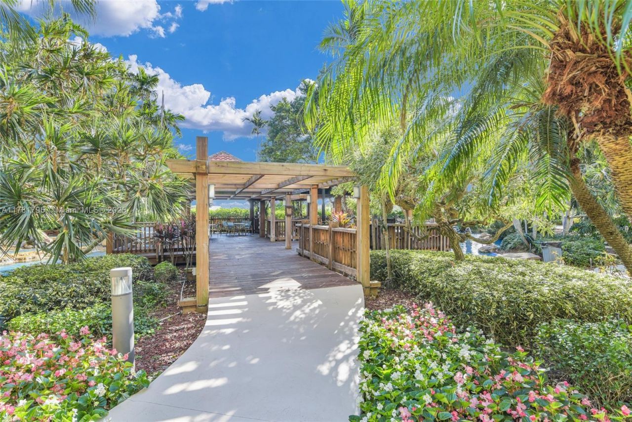 2000 Towerside Ter, Unit 307, Miami, FL 33138 Photo