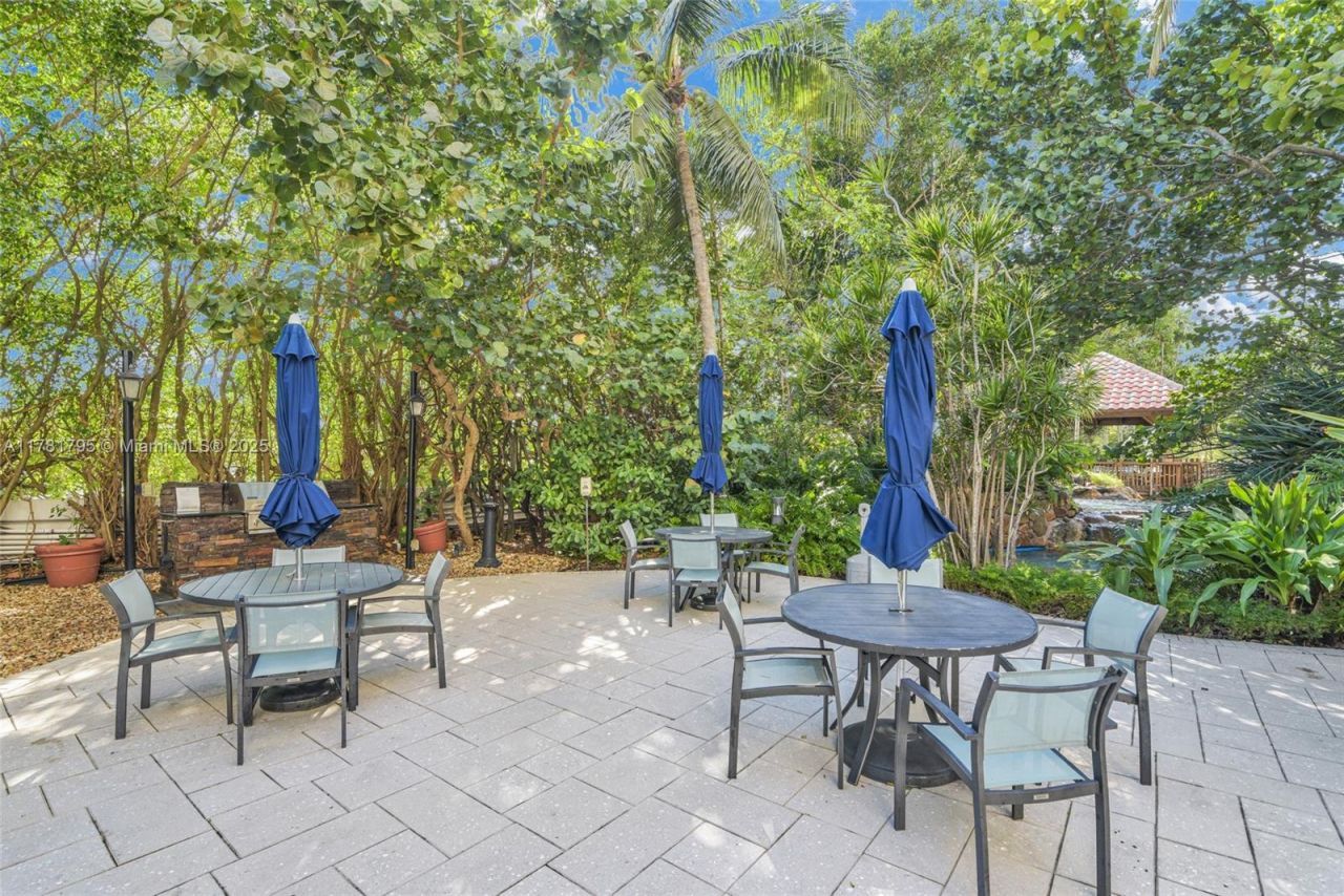 2000 Towerside Ter, Unit 307, Miami, FL 33138 Photo