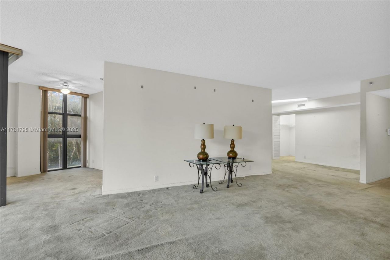2000 Towerside Ter, Unit 307, Miami, FL 33138 Photo