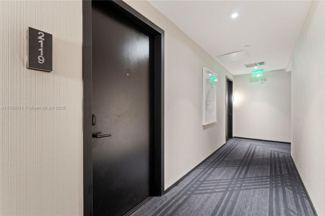 398 NE 5th St, Unit 2119, Miami, FL 33132 Photo