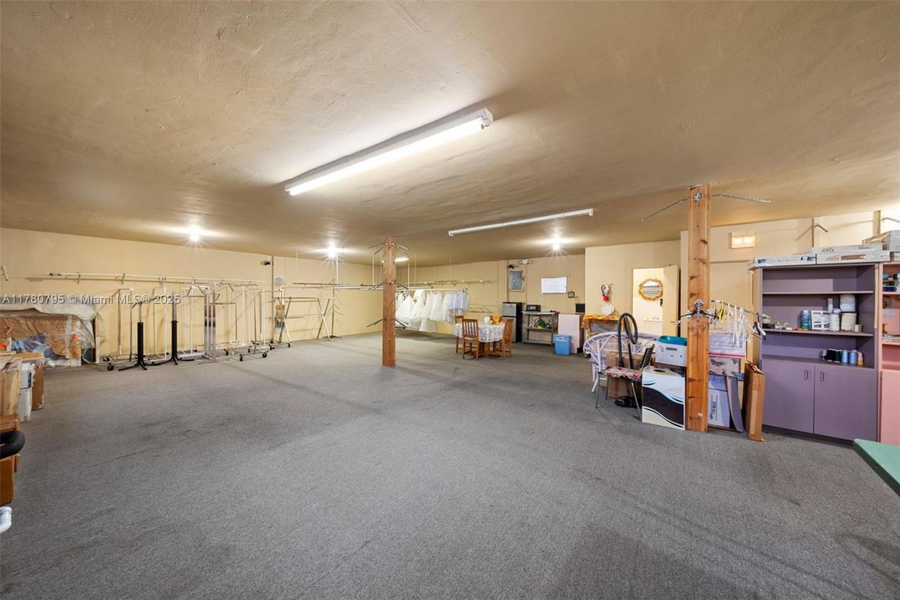 2292 SW 22nd St, Miami, FL 33145 Photo