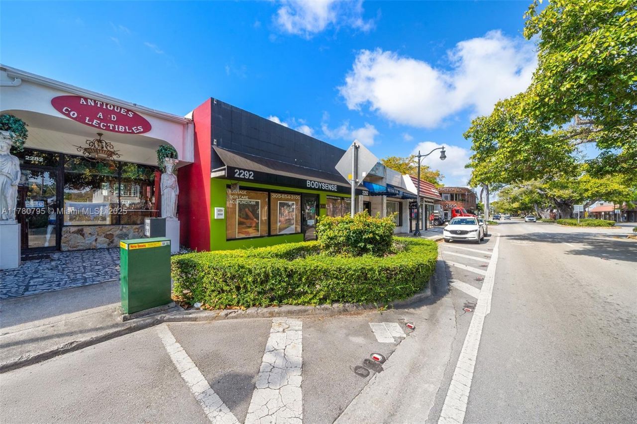 2292 SW 22nd St, Miami, FL 33145 Photo