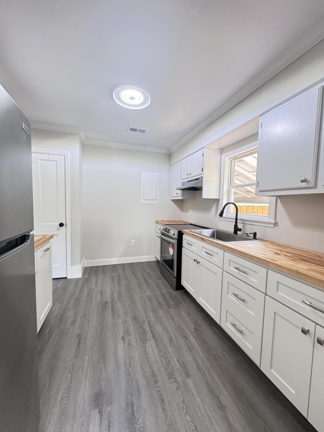 109 Alexander Street Photo 11