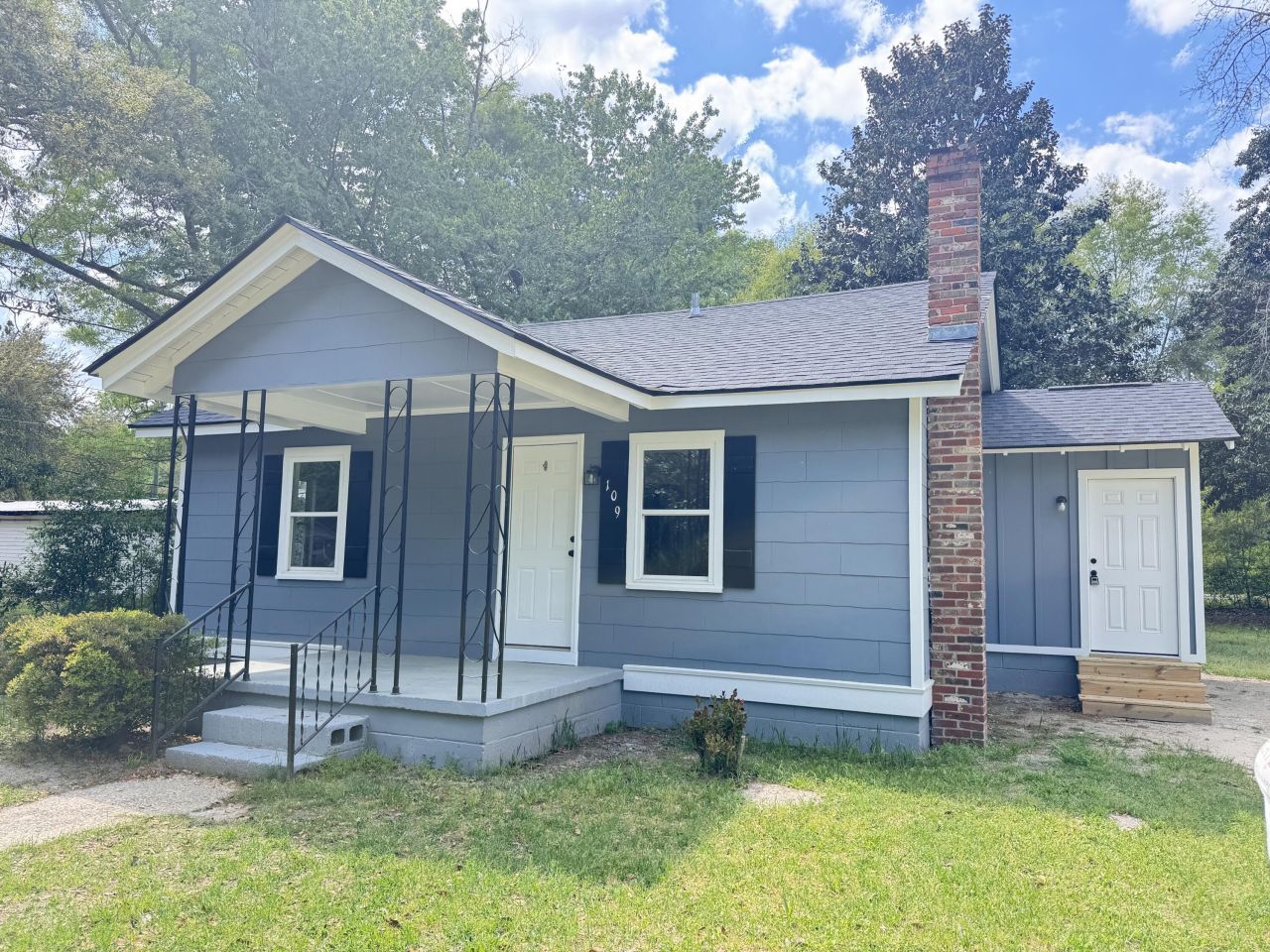 109 Alexander Street Photo 4