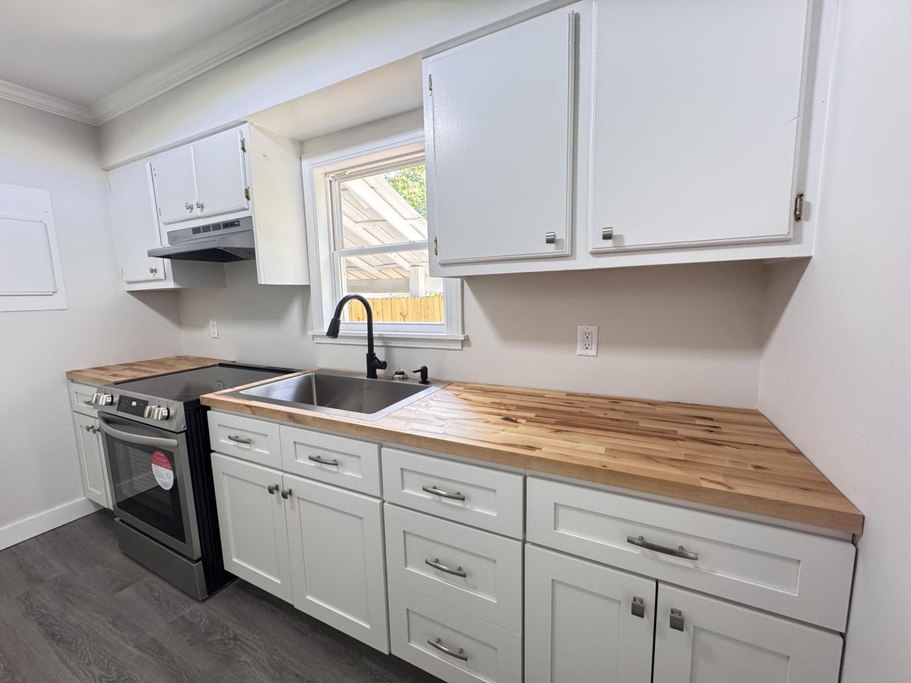 109 Alexander Street Photo 9