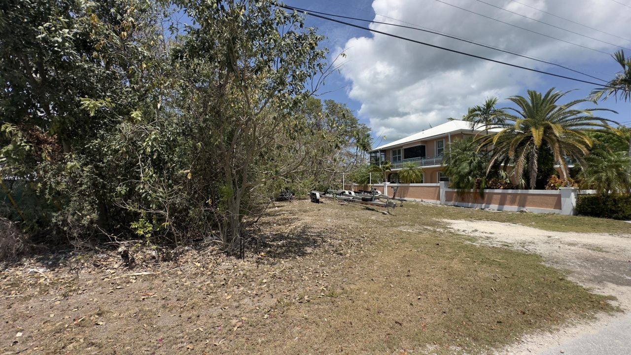 8 S Exuma Road, Key Largo, FL 33037 Photo