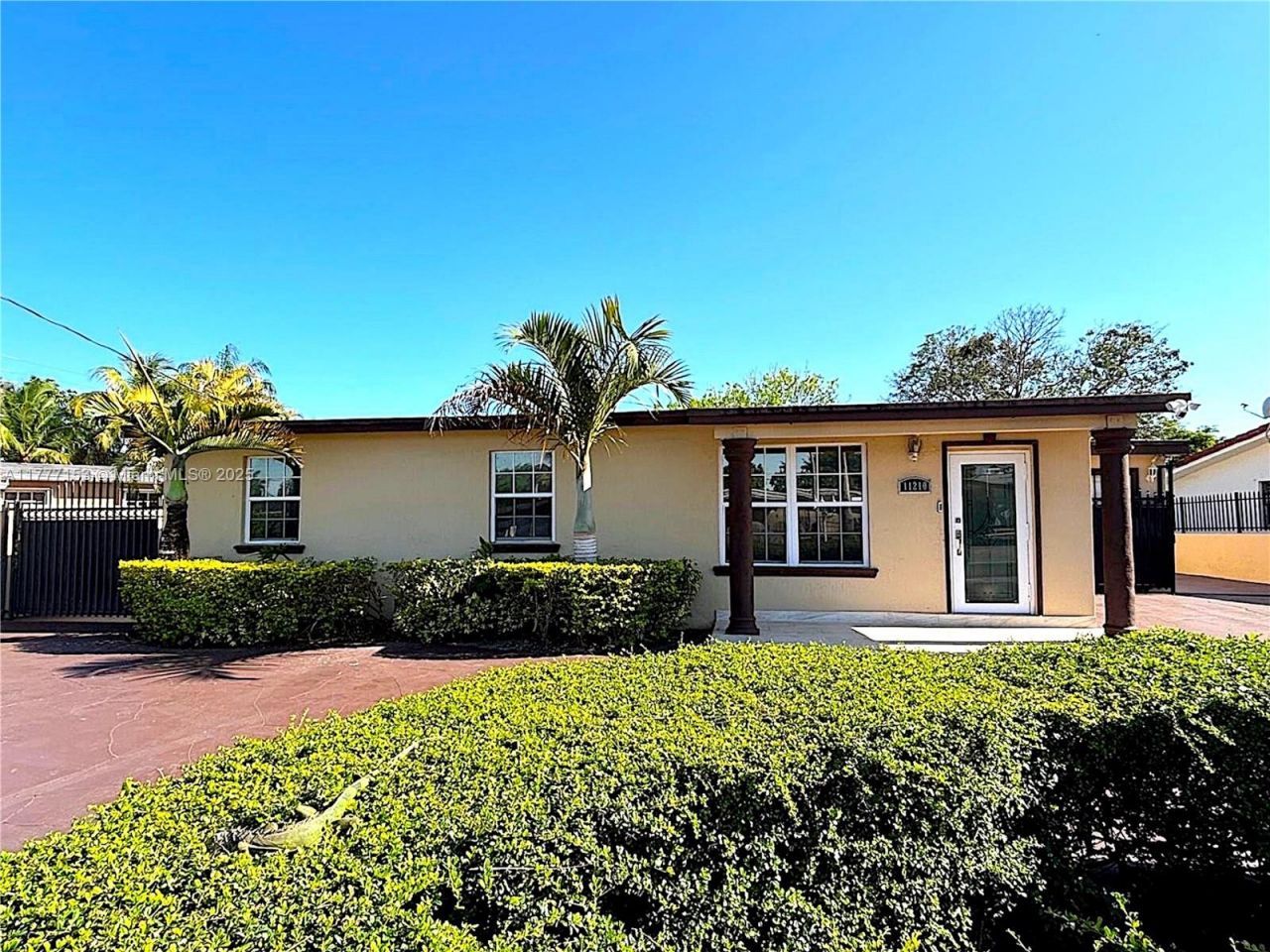 11210 SW 47th Ter, Miami, FL 33165 Photo