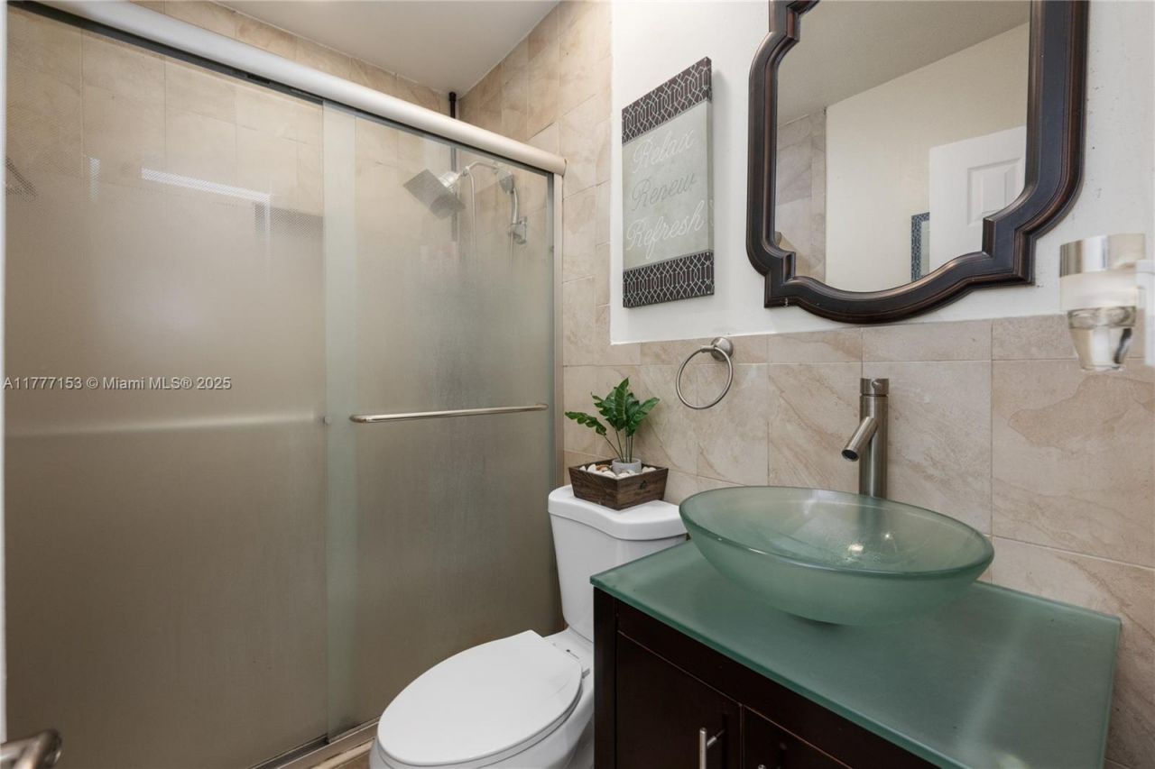 11210 SW 47th Ter, Miami, FL 33165 Photo