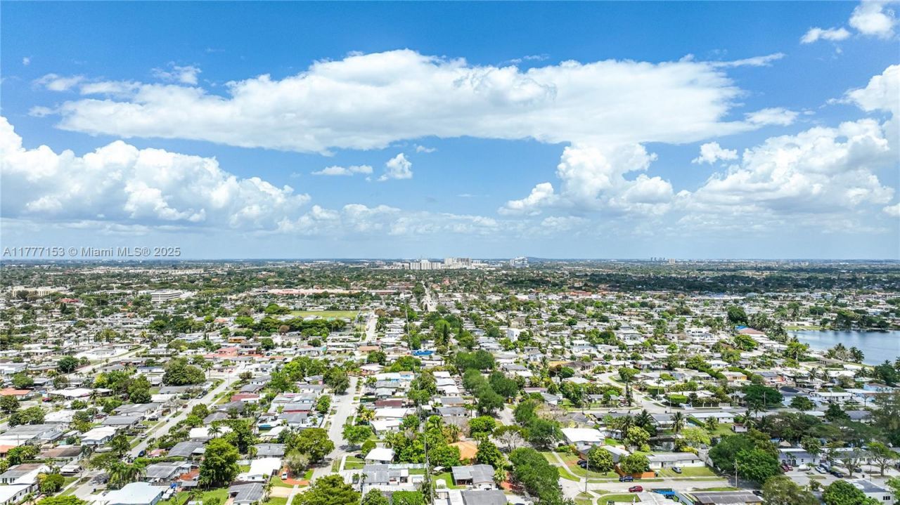 11210 SW 47th Ter, Miami, FL 33165 Photo