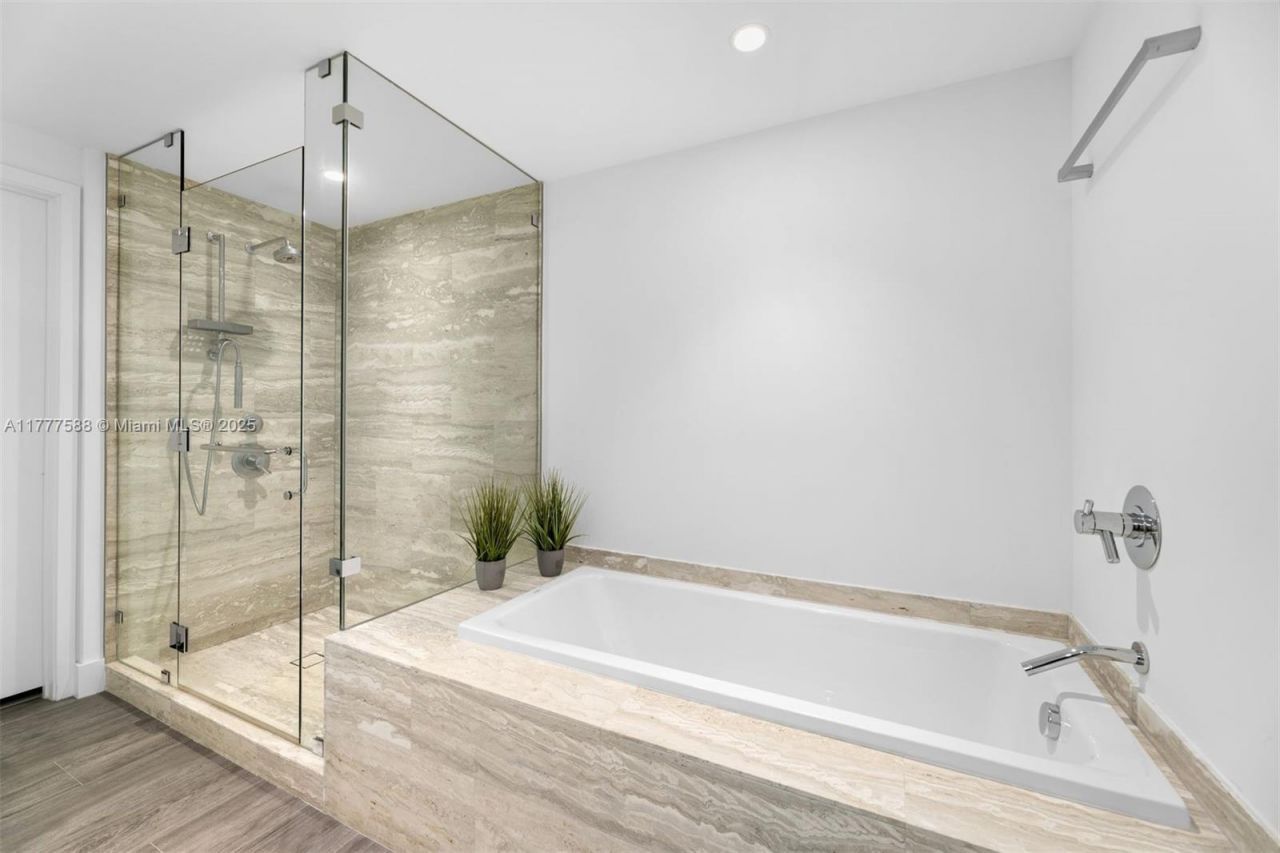 2900 NE 7th Ave, Unit 1002, Miami, FL 33137 Photo