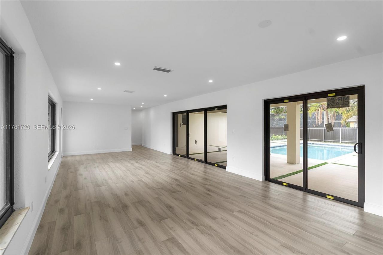 17020 SW 87th Ct, Palmetto Bay, FL 33157 Photo