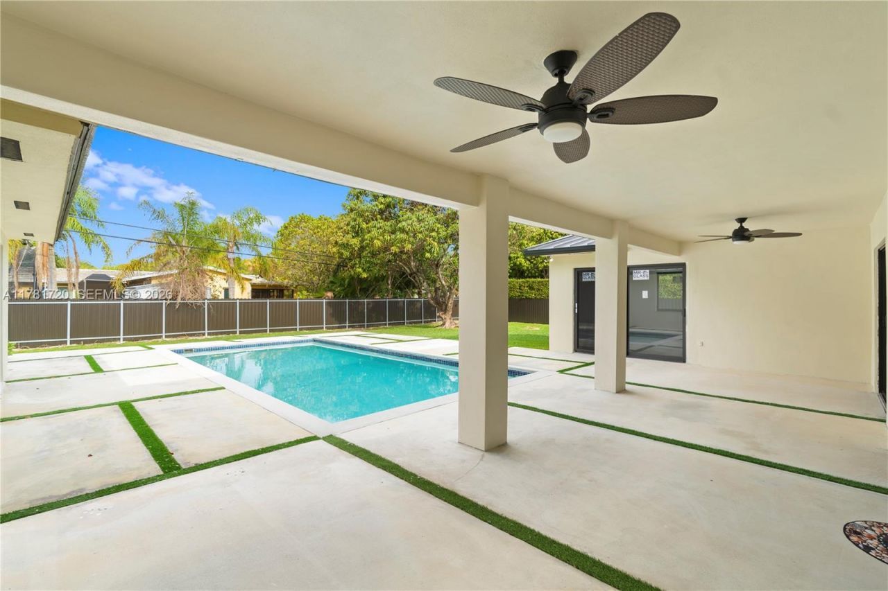 17020 SW 87th Ct, Palmetto Bay, FL 33157 Photo