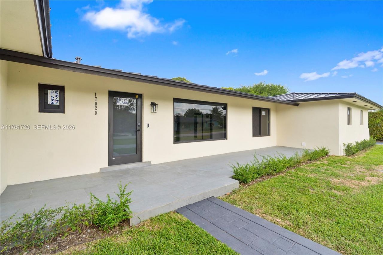 17020 SW 87th Ct, Palmetto Bay, FL 33157 Photo