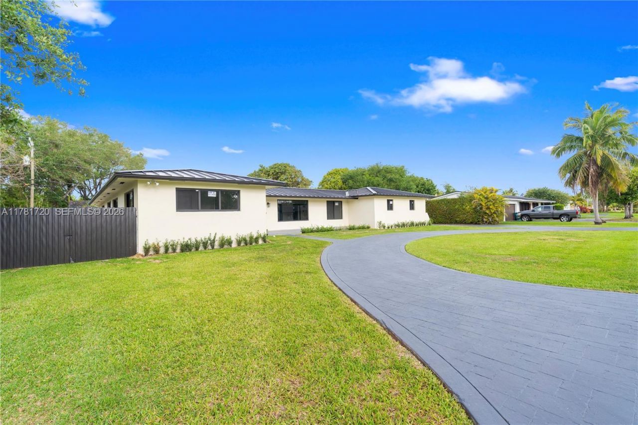 17020 SW 87th Ct, Palmetto Bay, FL 33157 Photo