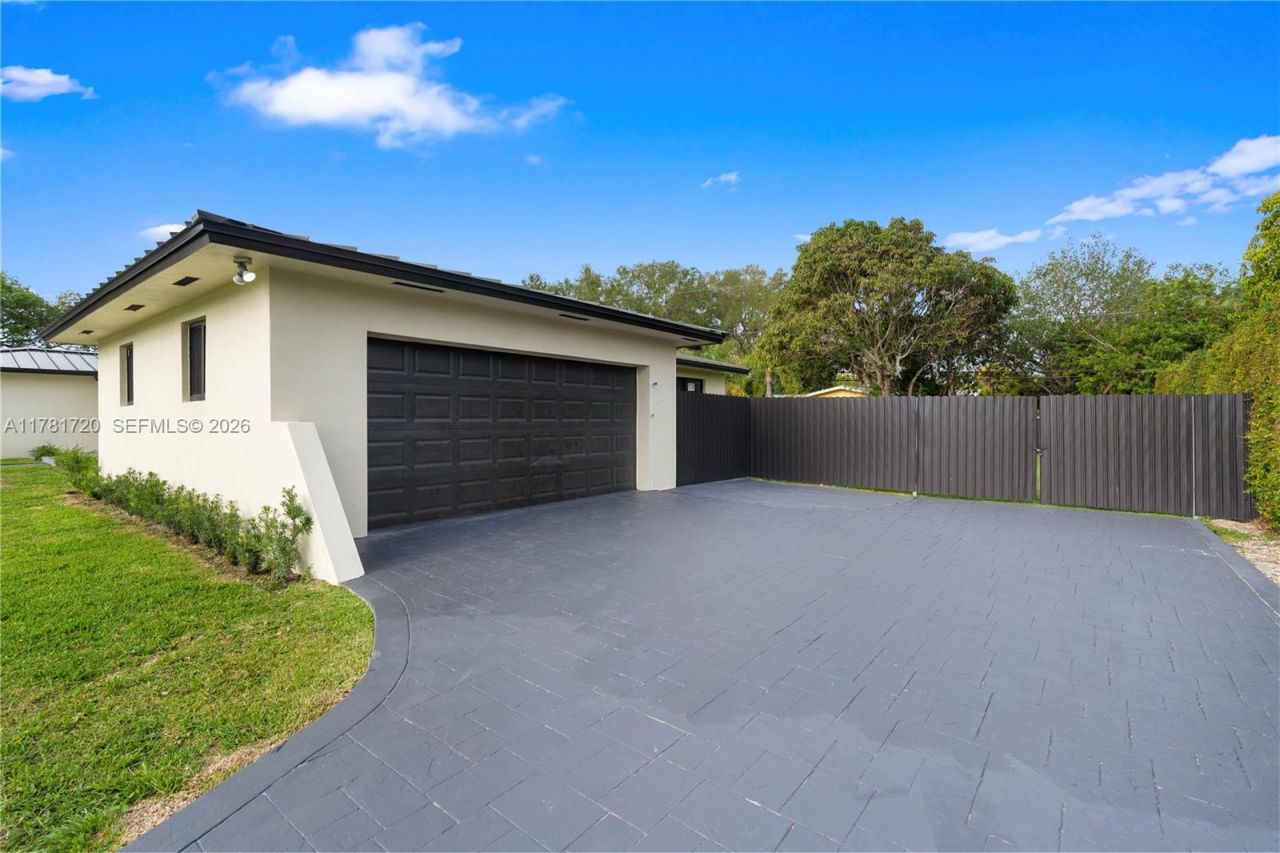 17020 SW 87th Ct, Palmetto Bay, FL 33157 Photo