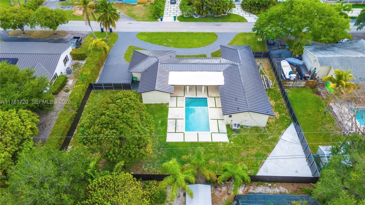 17020 SW 87th Ct, Palmetto Bay, FL 33157 Photo