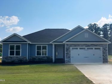 21 Shoreline Drive, Lillington, NC 27546