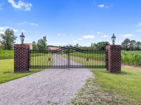 5370 Slocum Trail, Atkinson, NC 28421