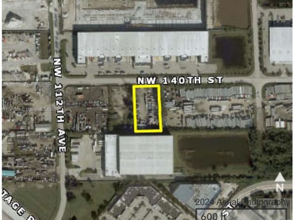NW 140th St, Hialeah Gardens, FL 33018