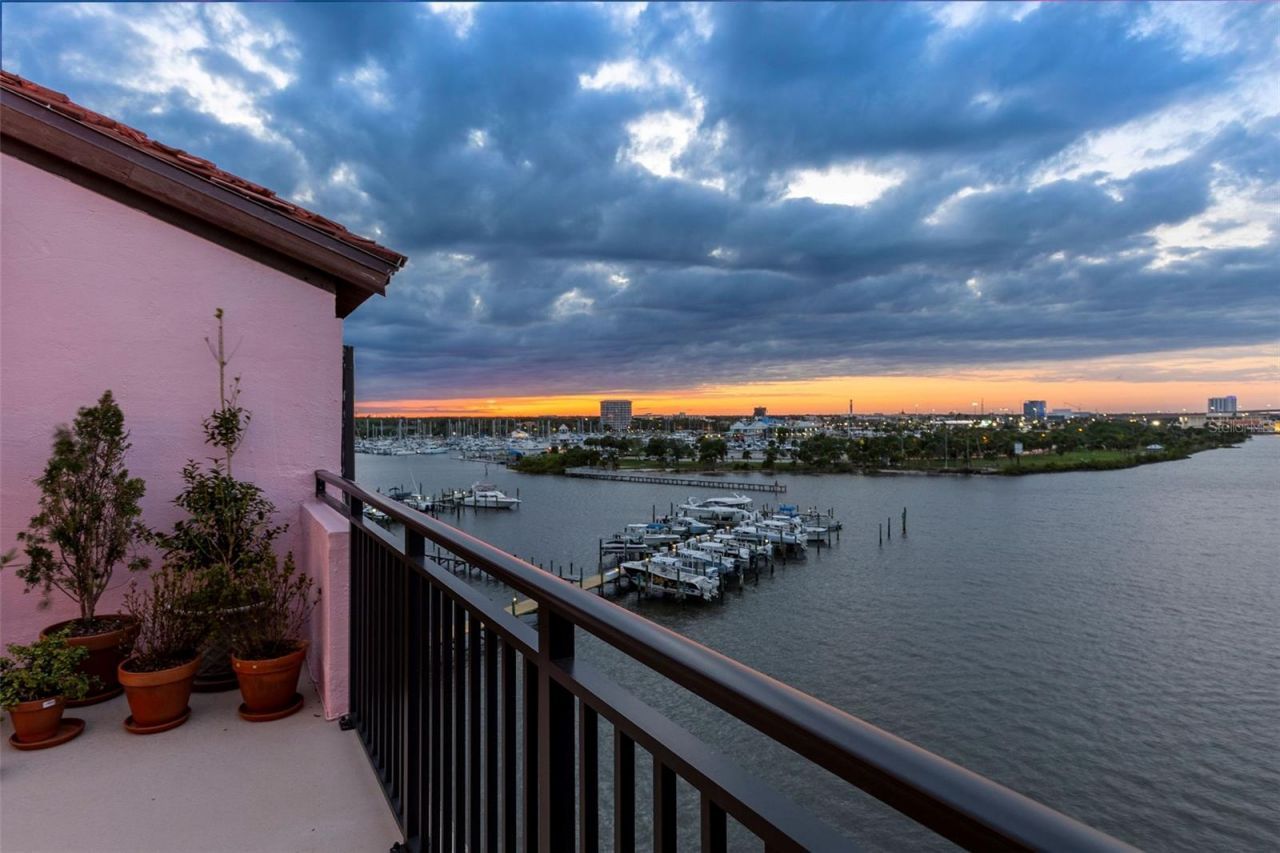 761 Marina Point Drive, Unit 7610, Daytona Beach, FL 32114 Photo