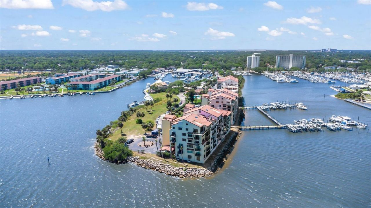 761 Marina Point Drive, Unit 7610, Daytona Beach, FL 32114 Photo