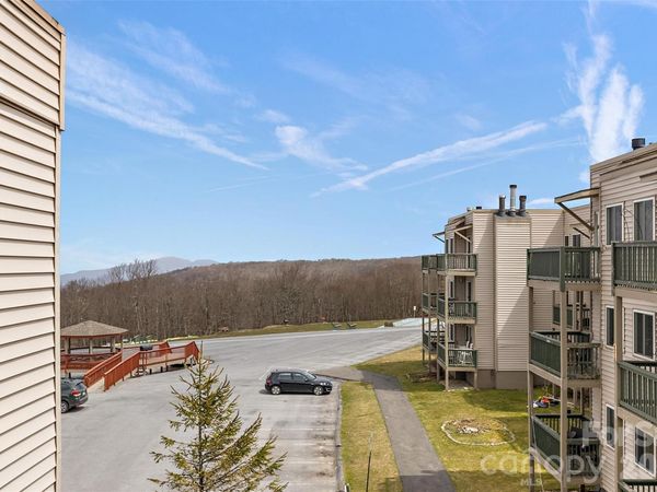 301 Pinnacle Inn Road, Unit 3302, Beech Mountain, NC 28604