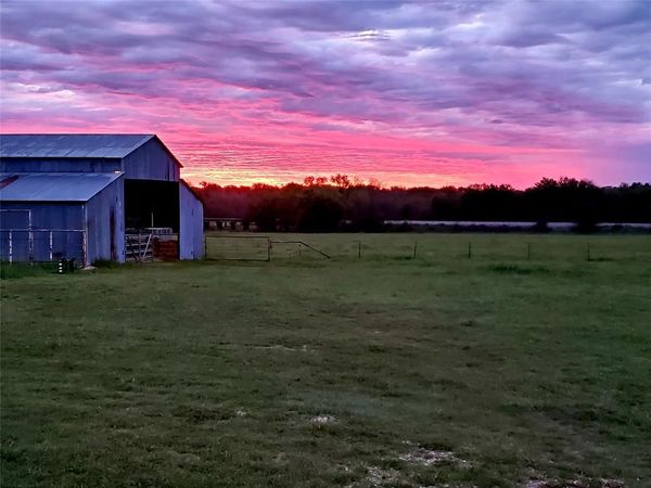 3061 Turkey Creek Road, Sunset, TX 76270